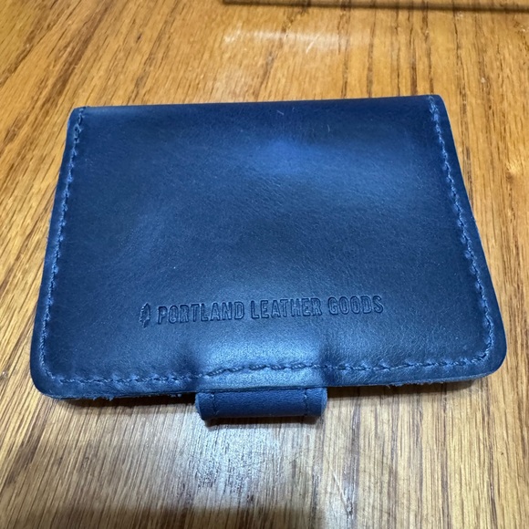 Portland Leather Blue Wallet - Picture 2 of 5